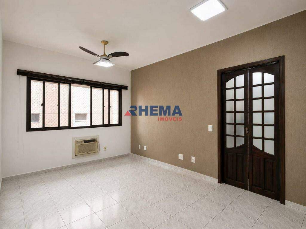 Apartamento à venda no Embaré: 