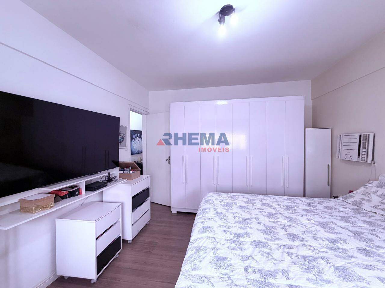 Apartamento à venda no Embaré: 