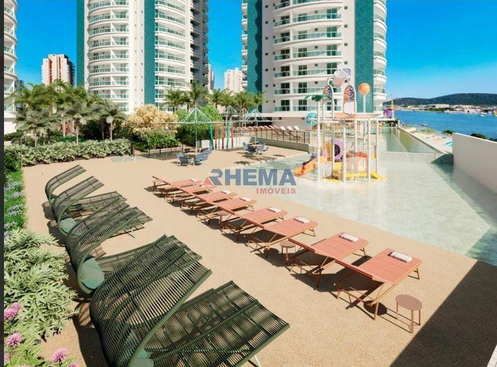 Apartamento à venda no Ponta da Praia: 