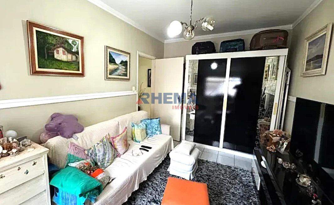 Apartamento à venda no Ponta da Praia: 