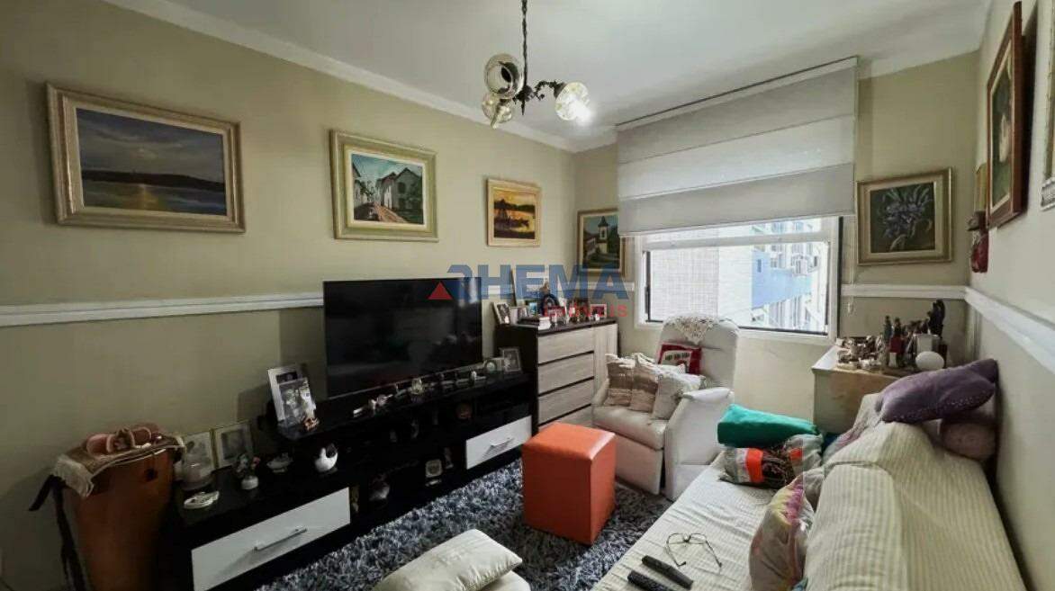 Apartamento à venda no Ponta da Praia: 