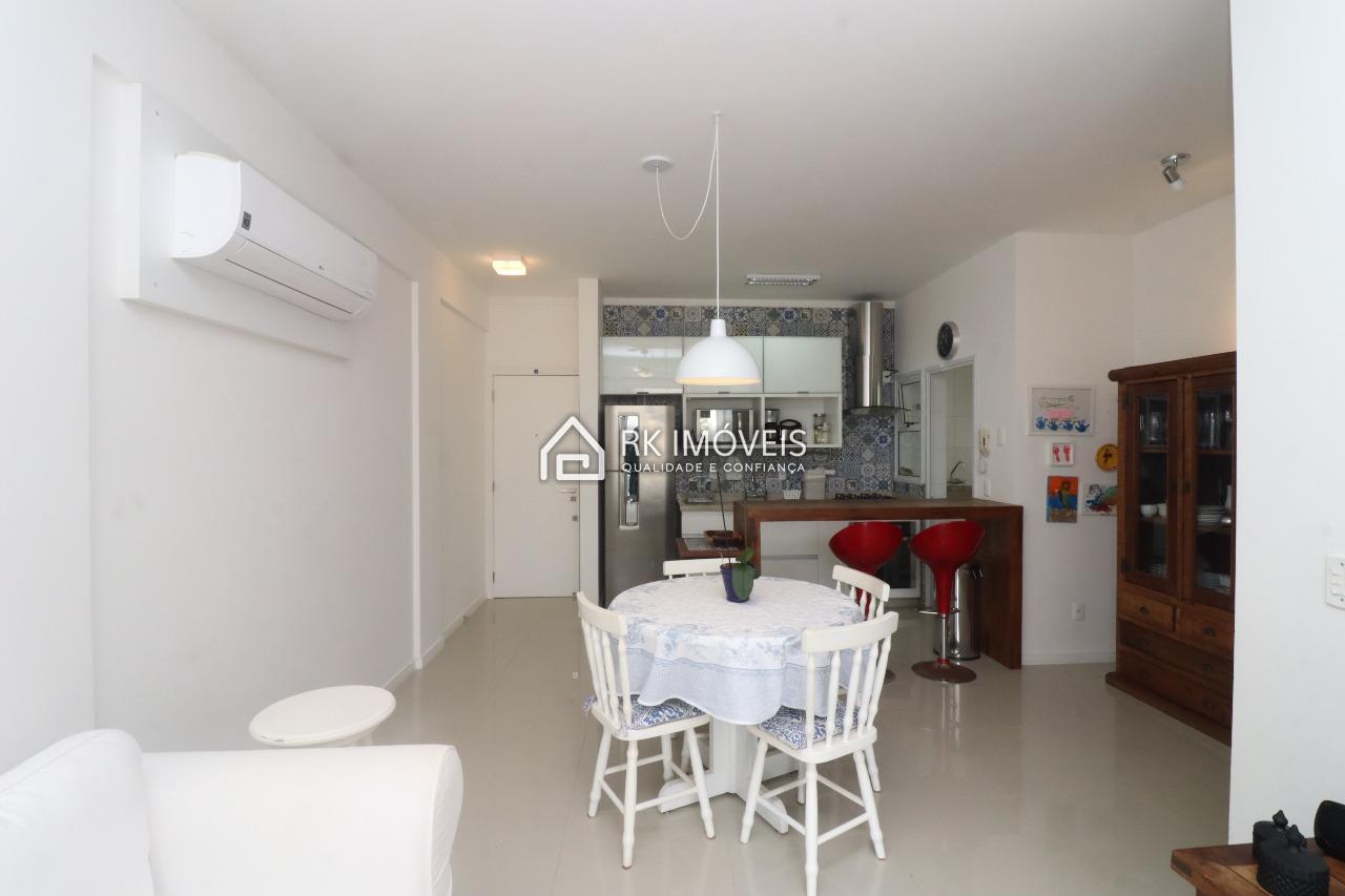 Apartamento à venda no Ingleses do Rio Vermelho: 