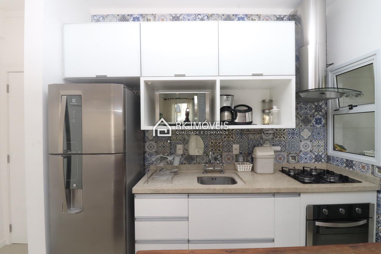 Apartamento à venda no Ingleses do Rio Vermelho: 