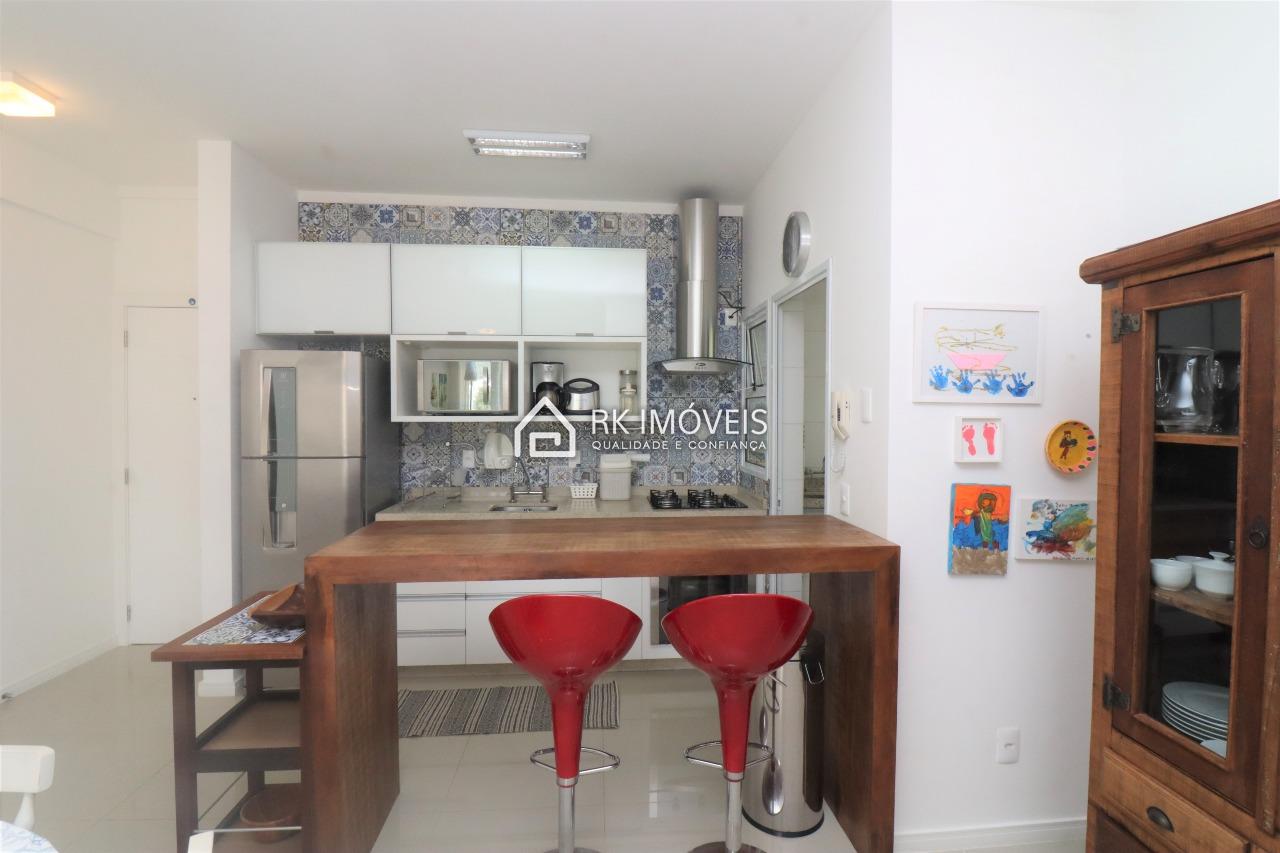 Apartamento à venda no Ingleses do Rio Vermelho: 