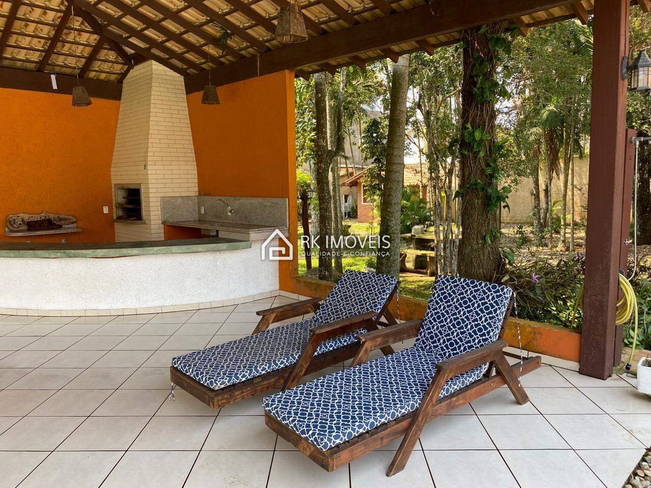 Casa en venta, 4 habitaciones, 2 suites, 10 plazas de garaje, Vargem Grande - Florianópolis/SC - 11