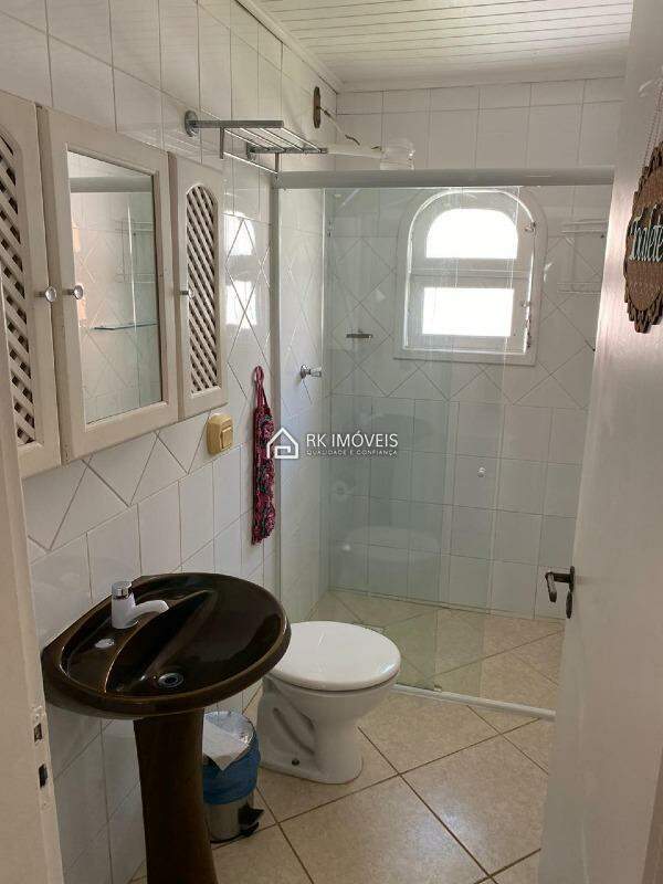 Casa en venta, 4 habitaciones, 2 suites, 10 plazas de garaje, Vargem Grande - Florianópolis/SC - 19