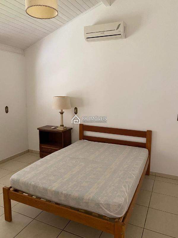 Casa en venta, 4 habitaciones, 2 suites, 10 plazas de garaje, Vargem Grande - Florianópolis/SC - 24