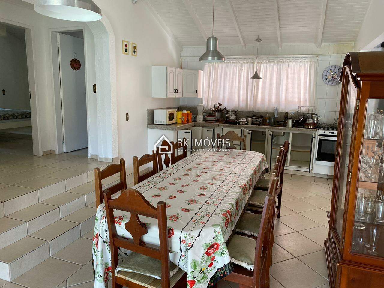 Casa en venta, 4 habitaciones, 2 suites, 10 plazas de garaje, Vargem Grande - Florianópolis/SC - 18