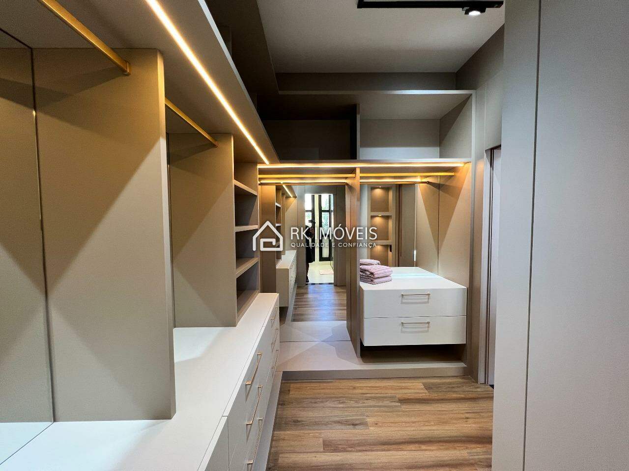 Casa en venta, 3 dormitorios, 3 suites, 2 plazas de garaje, Ingleses do Rio Vermelho - Florianópolis/SC - 26
