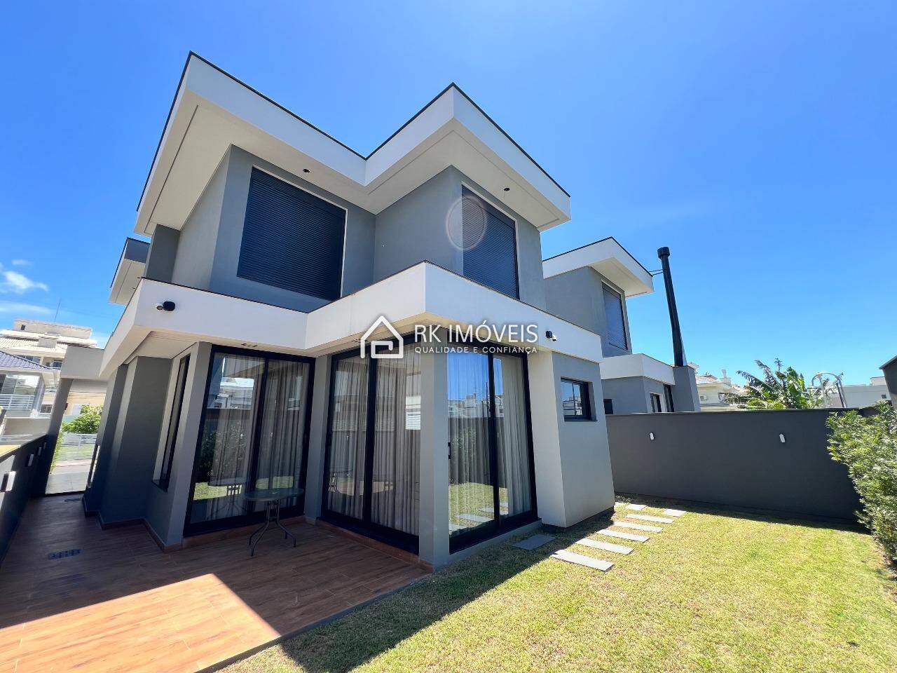 Casa en venta, 3 dormitorios, 3 suites, 2 plazas de garaje, Ingleses do Rio Vermelho - Florianópolis/SC - 1