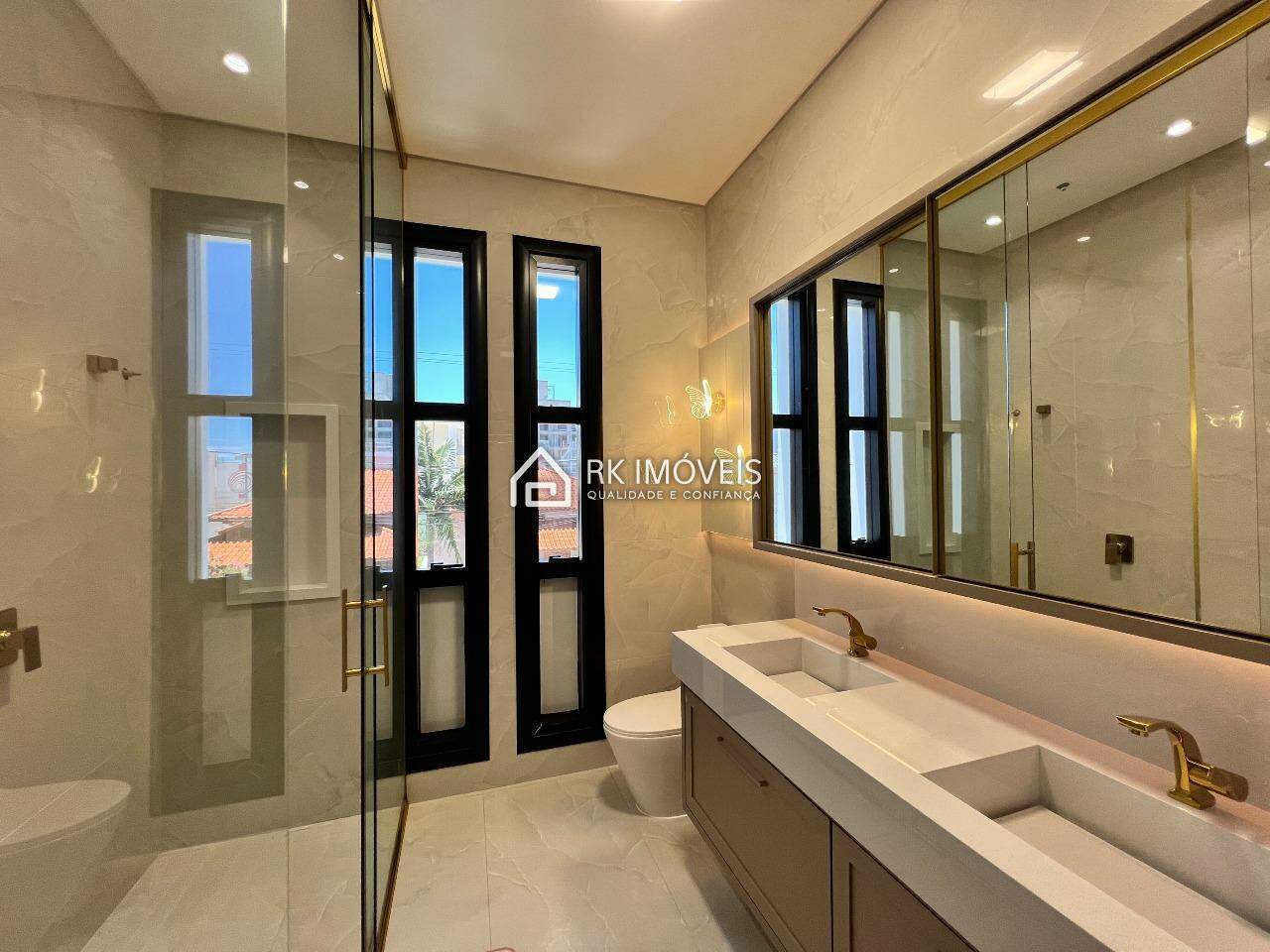 Casa en venta, 3 dormitorios, 3 suites, 2 plazas de garaje, Ingleses do Rio Vermelho - Florianópolis/SC - 37