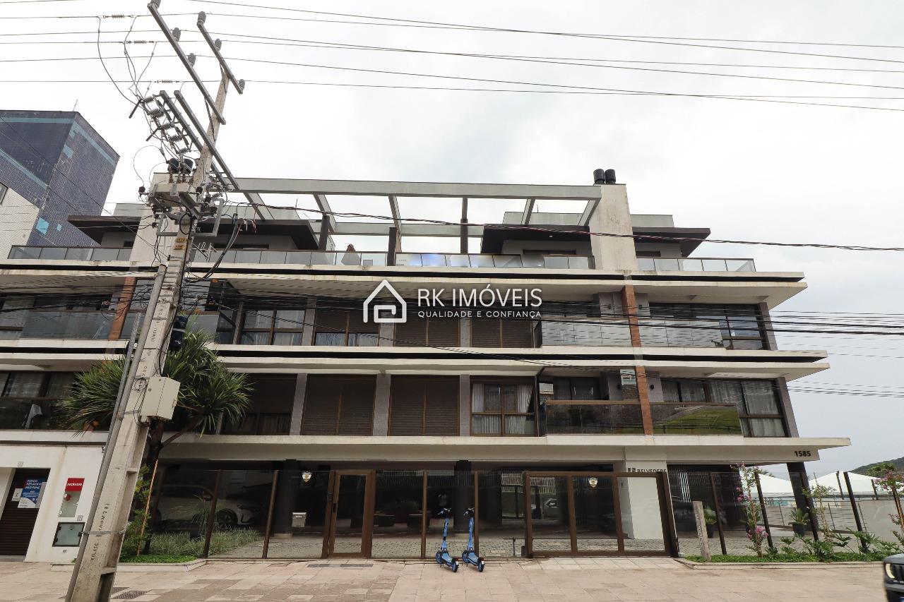 Cobertura à venda no Ingleses do Rio Vermelho: 