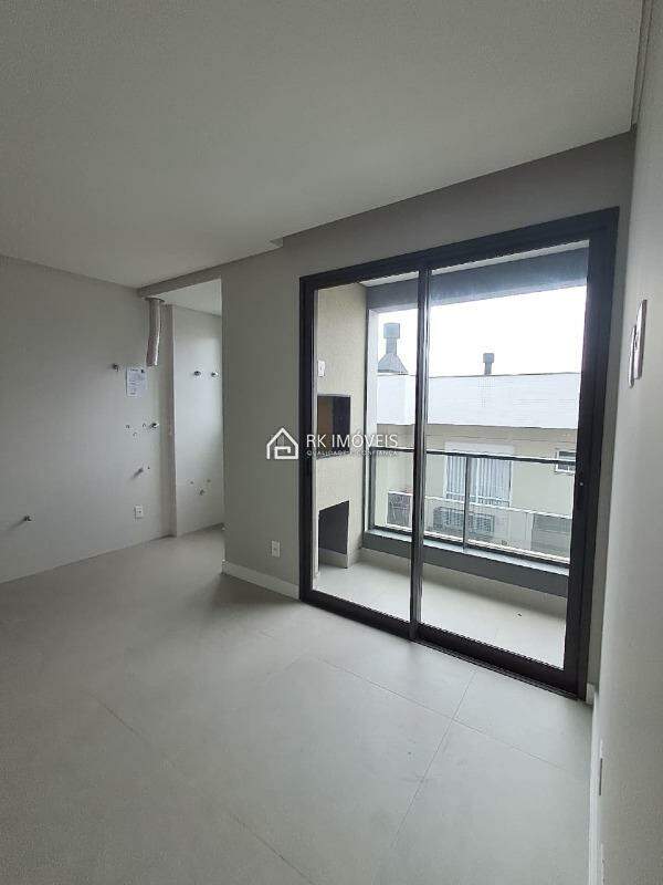 Apartamento à venda no Ingleses do Rio Vermelho: 