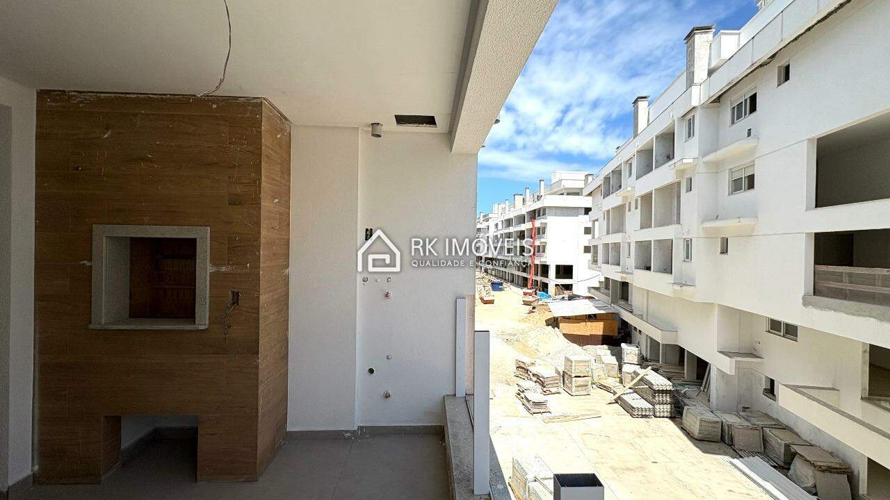 Apartamento à venda no Ingleses do Rio Vermelho: 