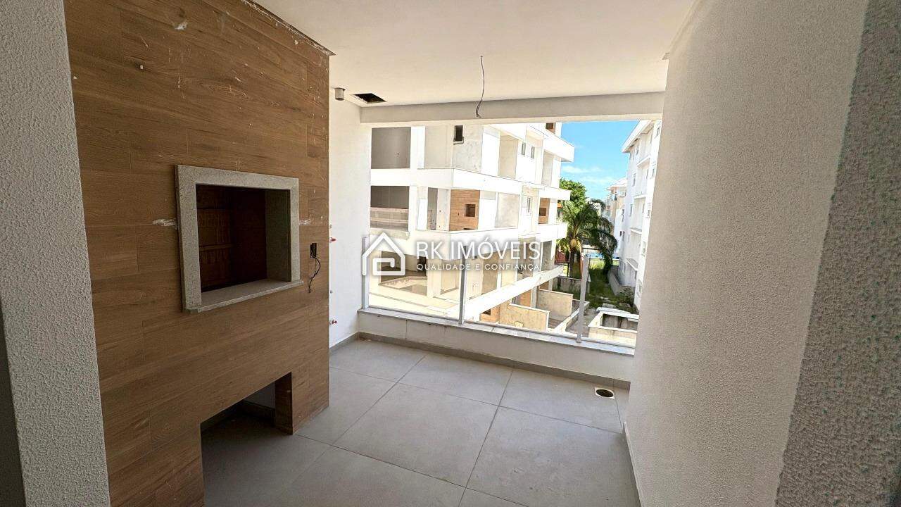 Apartamento à venda no Ingleses do Rio Vermelho: 