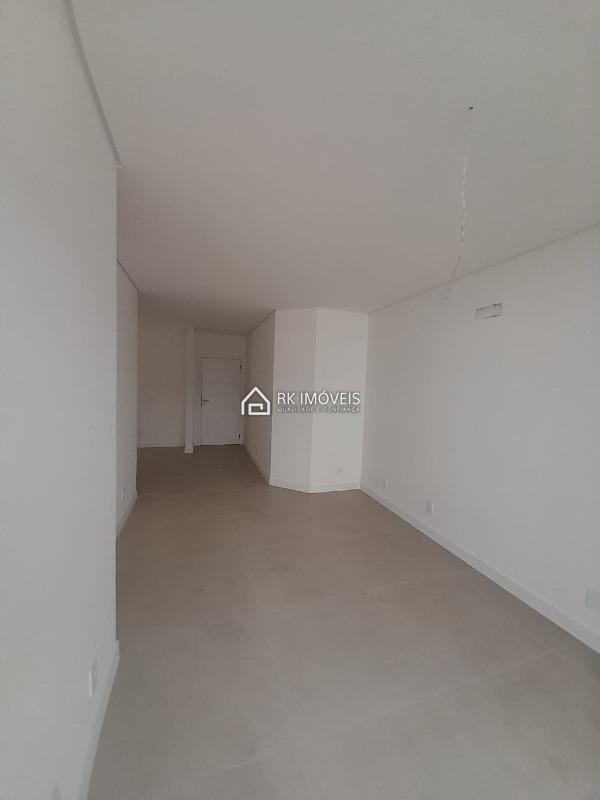 Apartamento à venda no Ingleses do Rio Vermelho: 