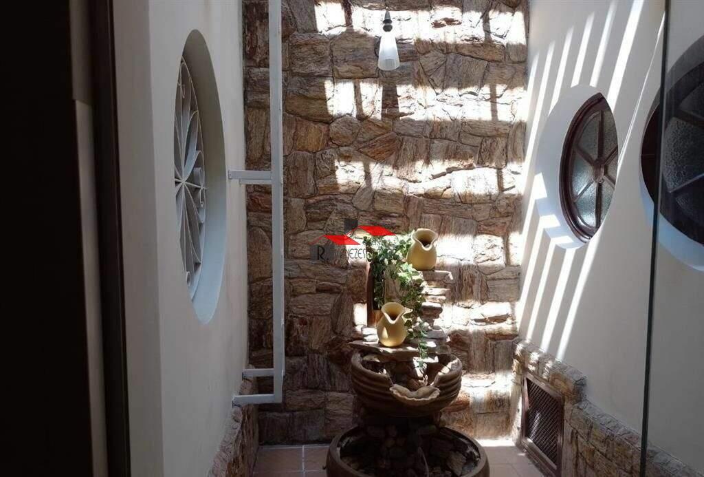 Casa para aluguel no Centro: 