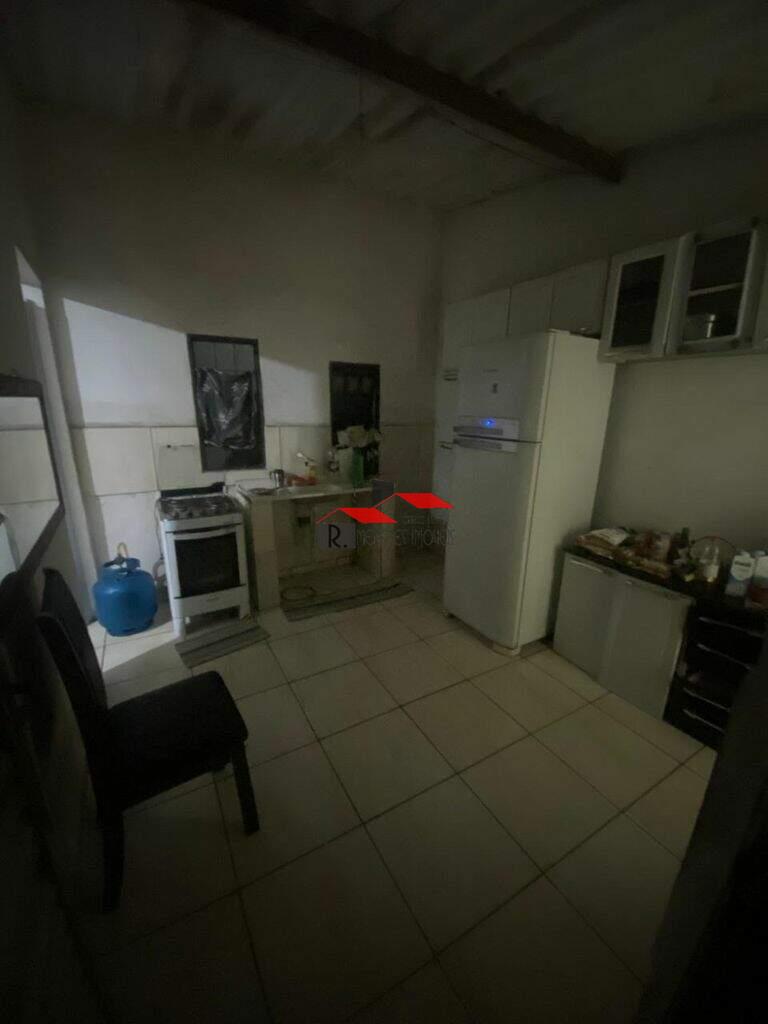 Casa à venda no Limoeiro: 