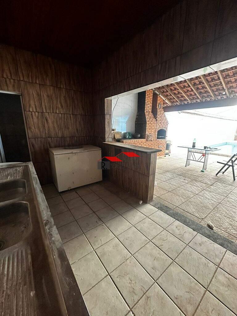 Casa à venda no Jardim Itaquá: 