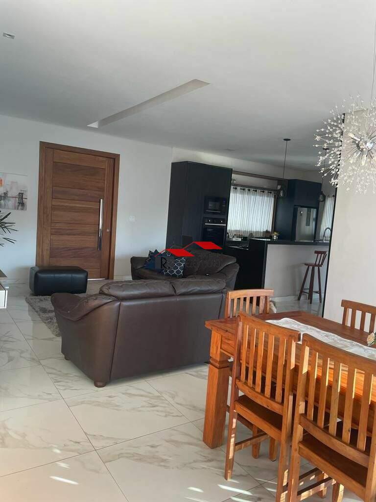 Casa à venda no Freguesia da Escada: 