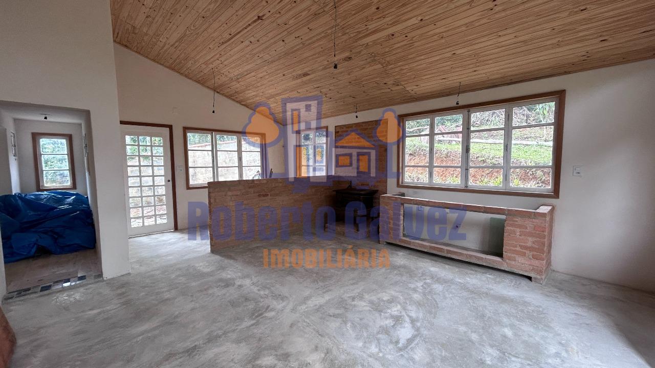 Casa à venda no Mury: 