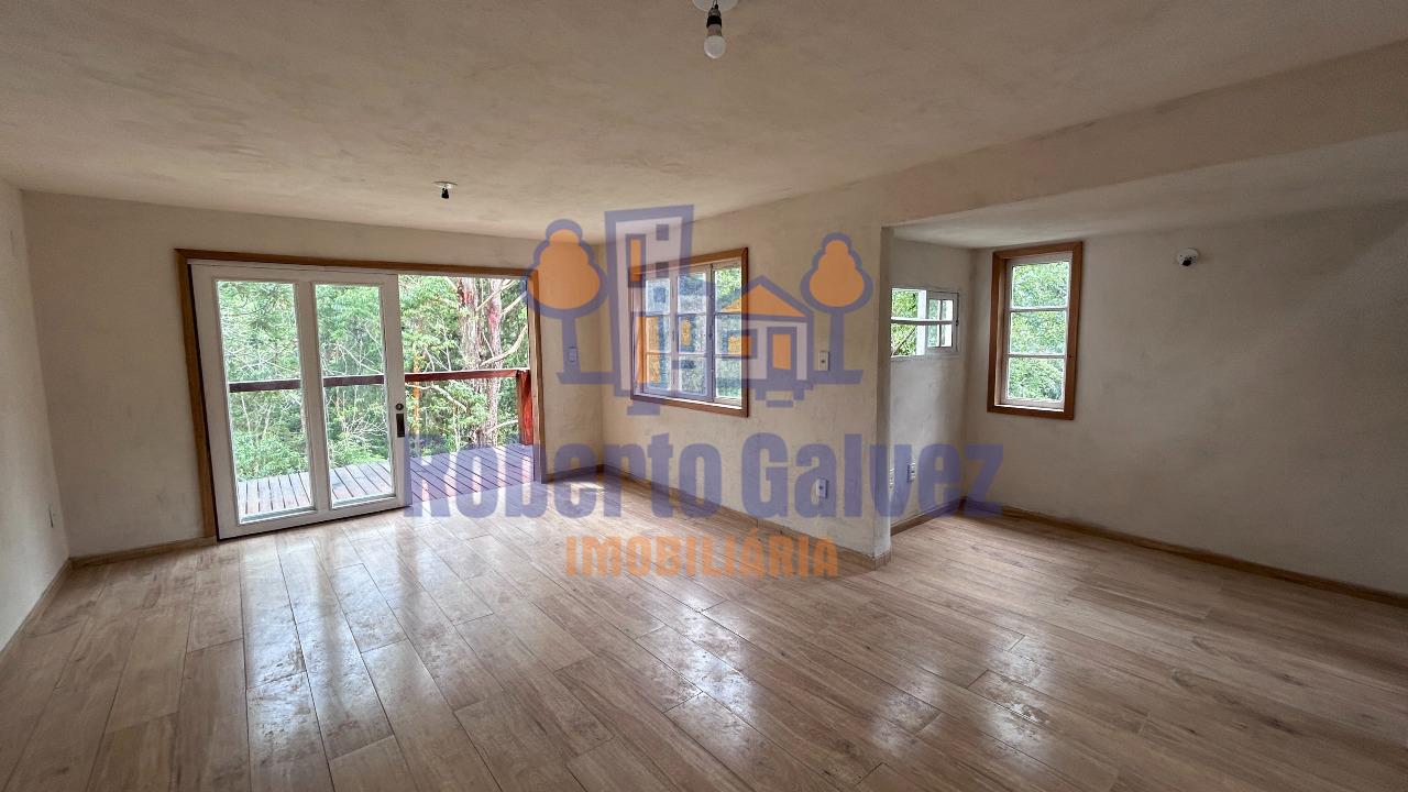 Casa à venda no Mury: 