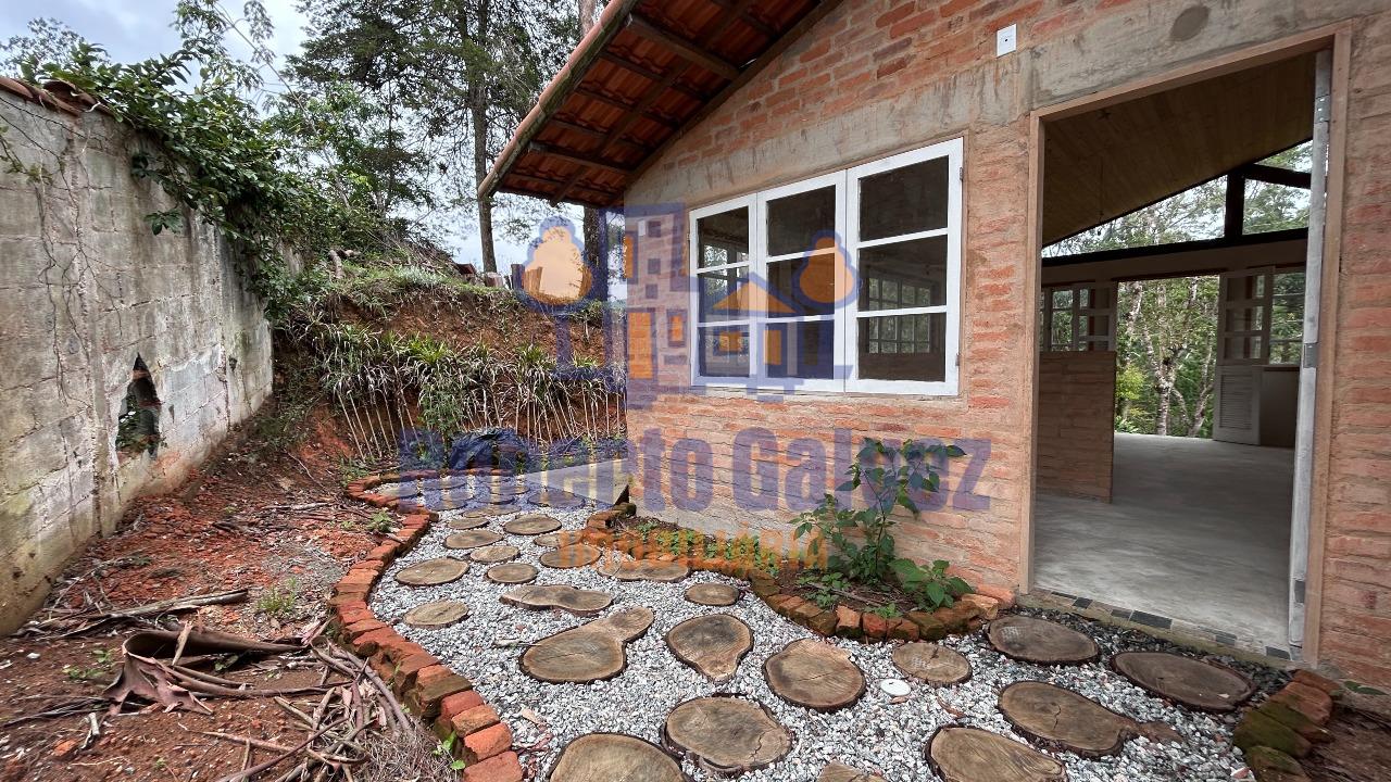 Casa à venda no Mury: 