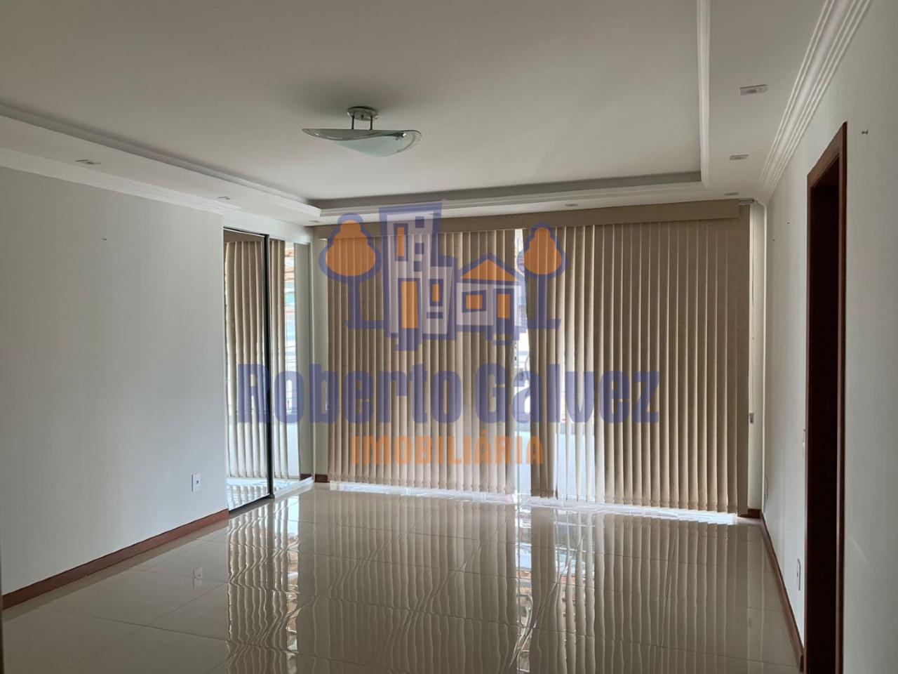 Casa à venda no Centro: 