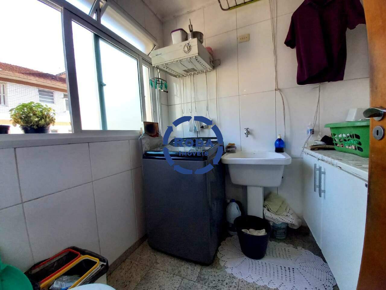 Sobrado de Condomínio à venda no Embaré: 