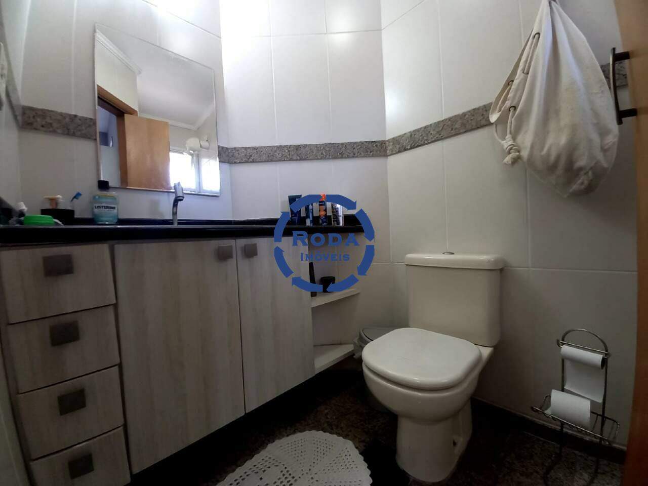 Sobrado de Condomínio à venda no Embaré: 