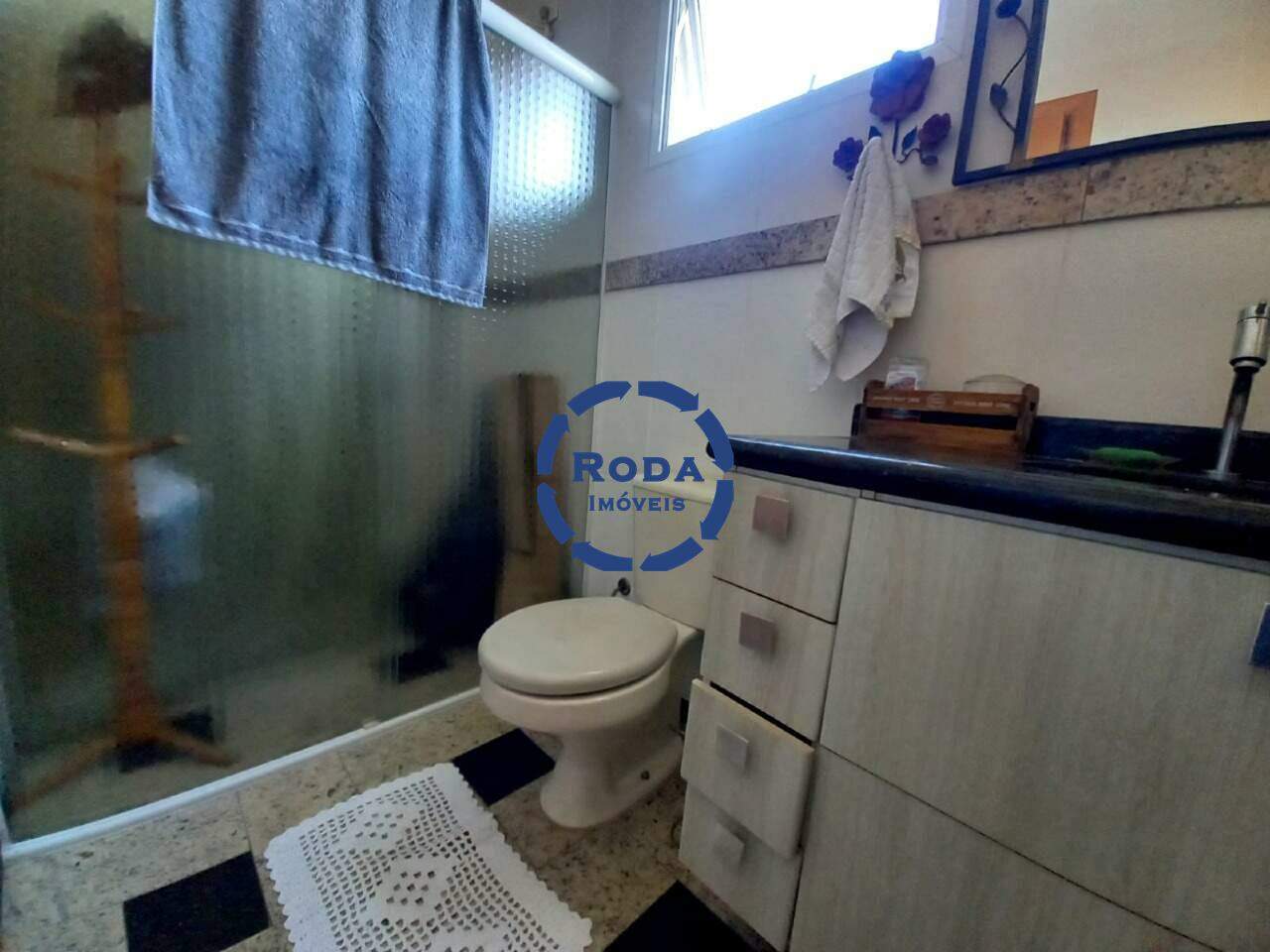 Sobrado de Condomínio à venda no Embaré: 