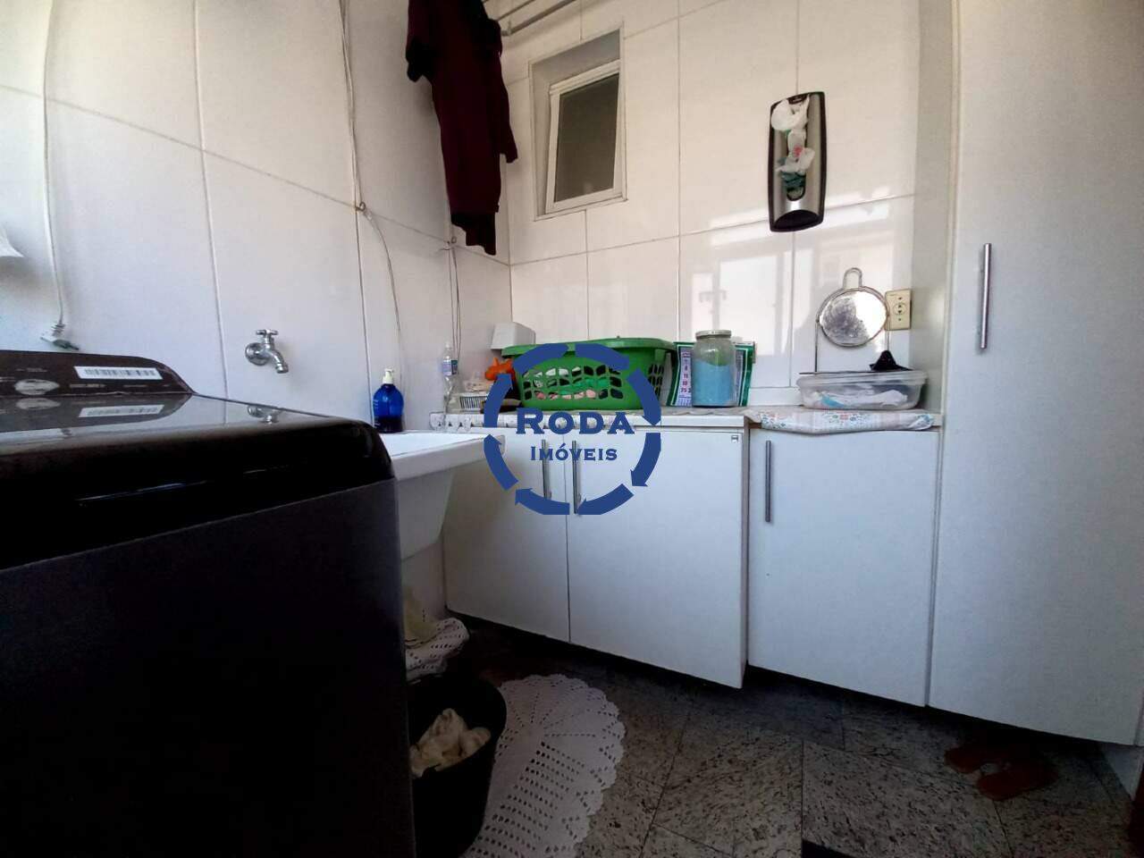 Sobrado de Condomínio à venda no Embaré: 
