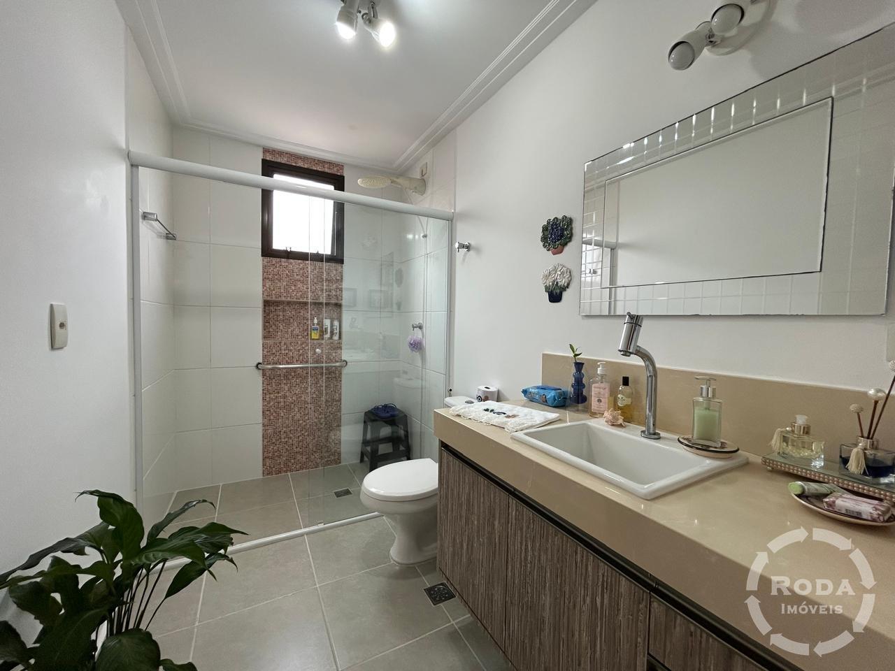 Apartamento à venda no Ponta da Praia: 