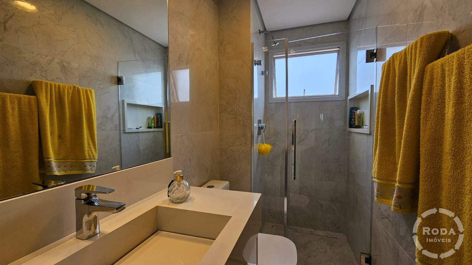 Apartamento à venda no Ponta da Praia: 