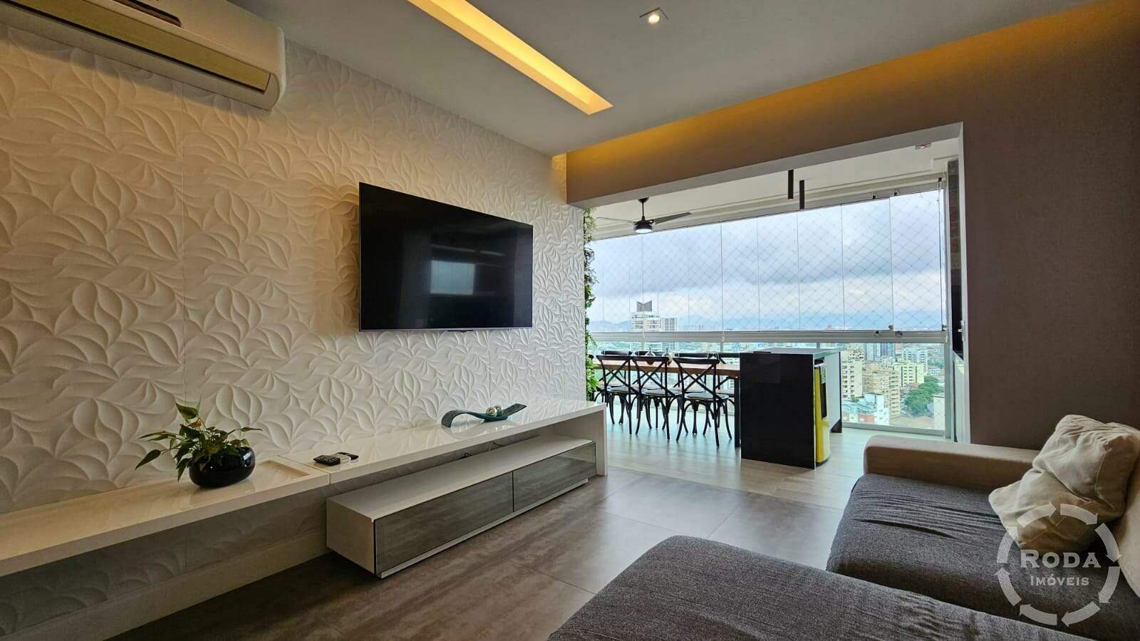 Apartamento à venda no Ponta da Praia: 