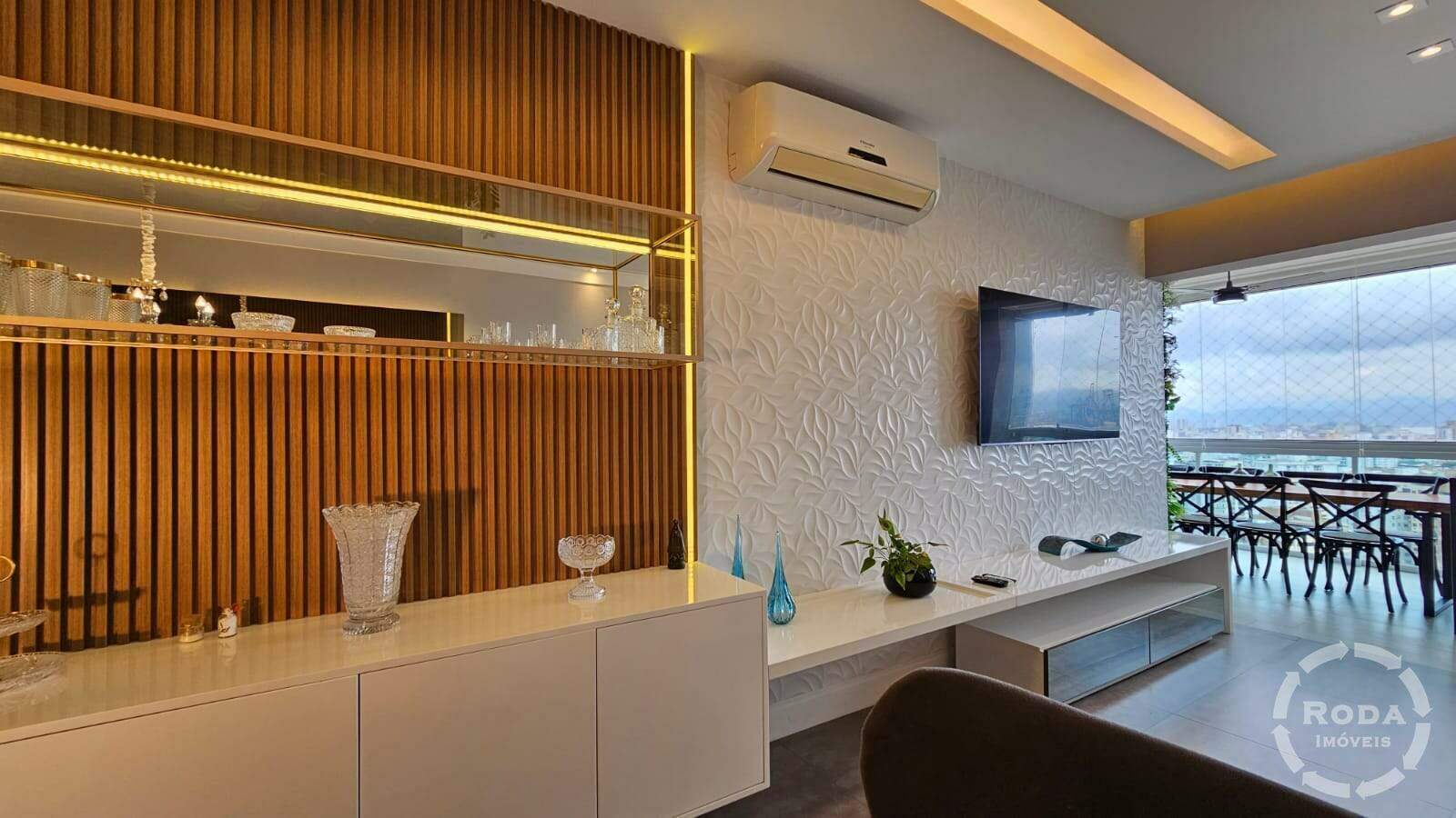 Apartamento à venda no Ponta da Praia: 