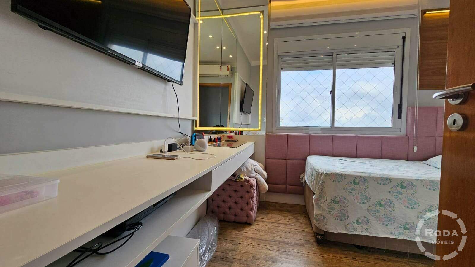 Apartamento à venda no Ponta da Praia: 