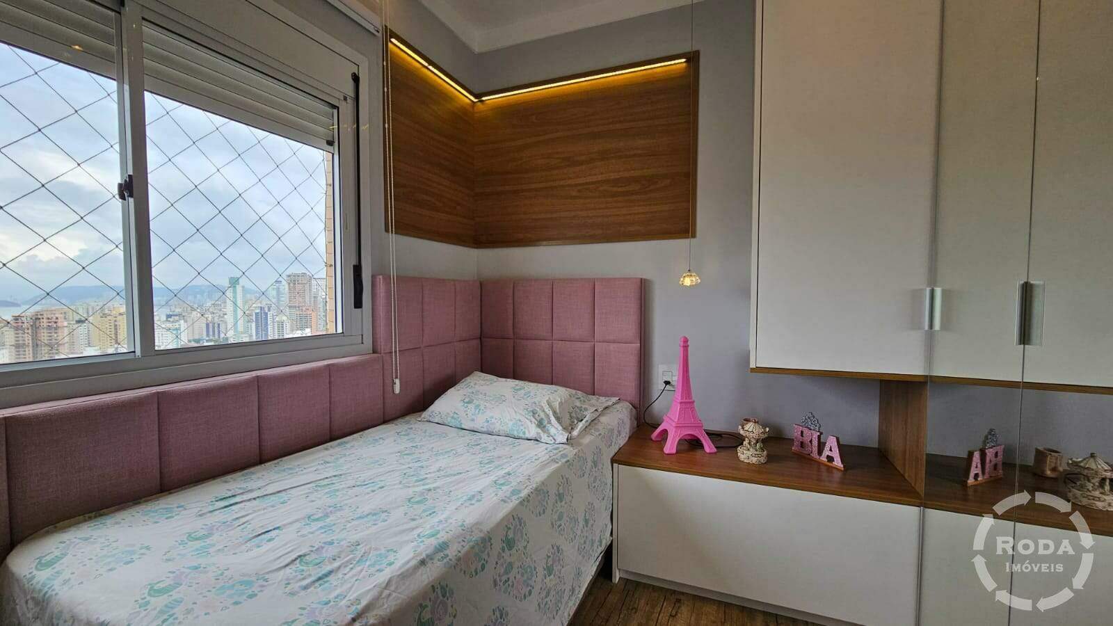 Apartamento à venda no Ponta da Praia: 