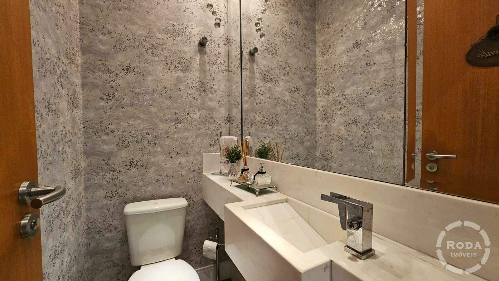 Apartamento à venda no Ponta da Praia: 