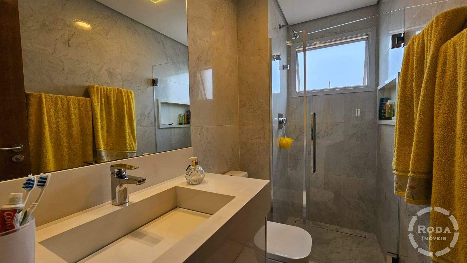 Apartamento à venda no Ponta da Praia: 