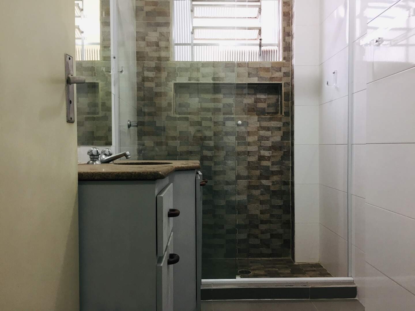 Apartamento para aluguel no Embaré: