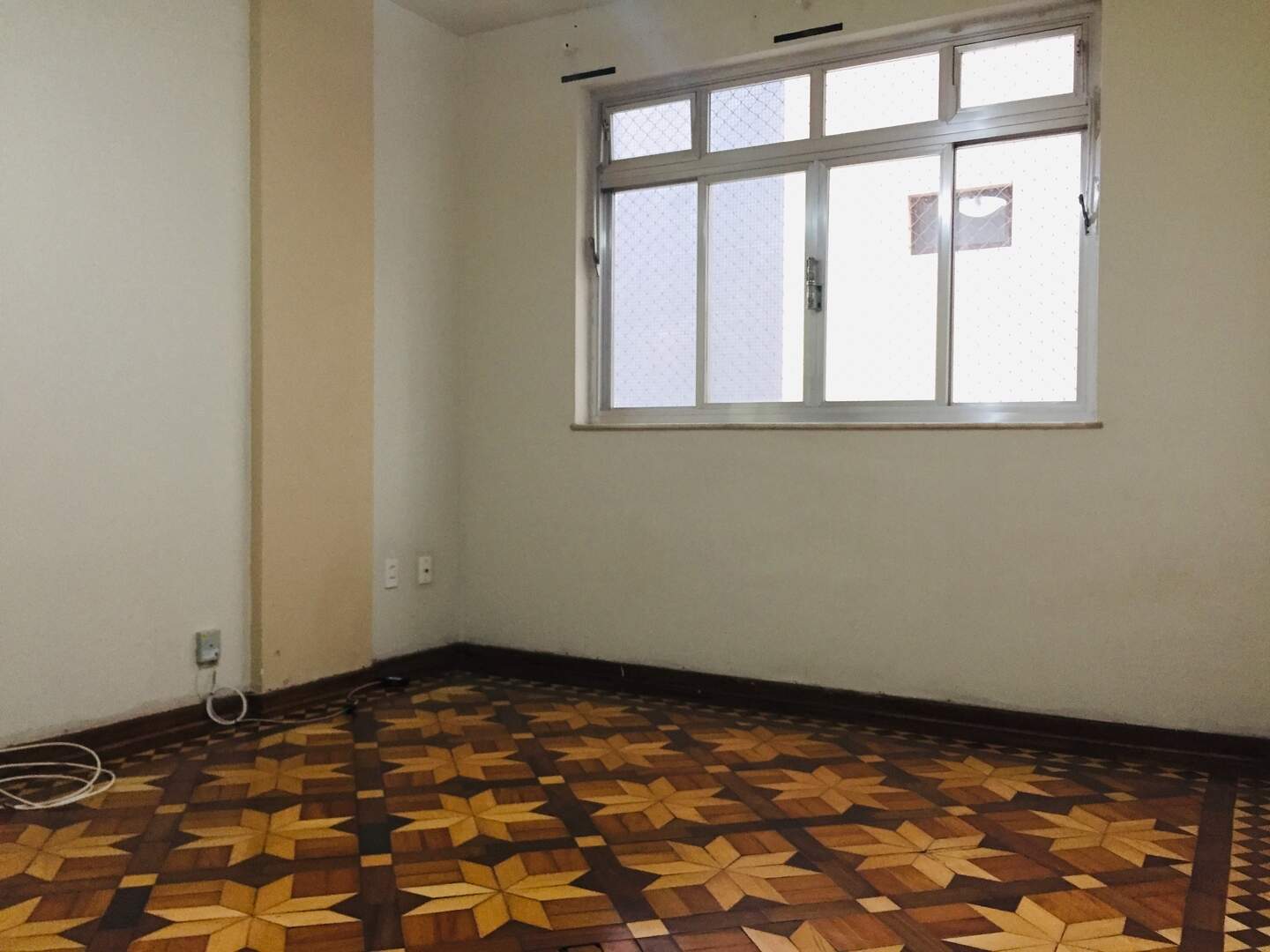 Apartamento para aluguel no Embaré: 