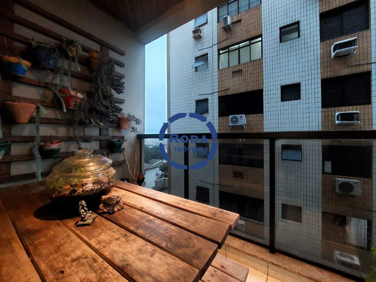Apartamento à venda no Embaré: