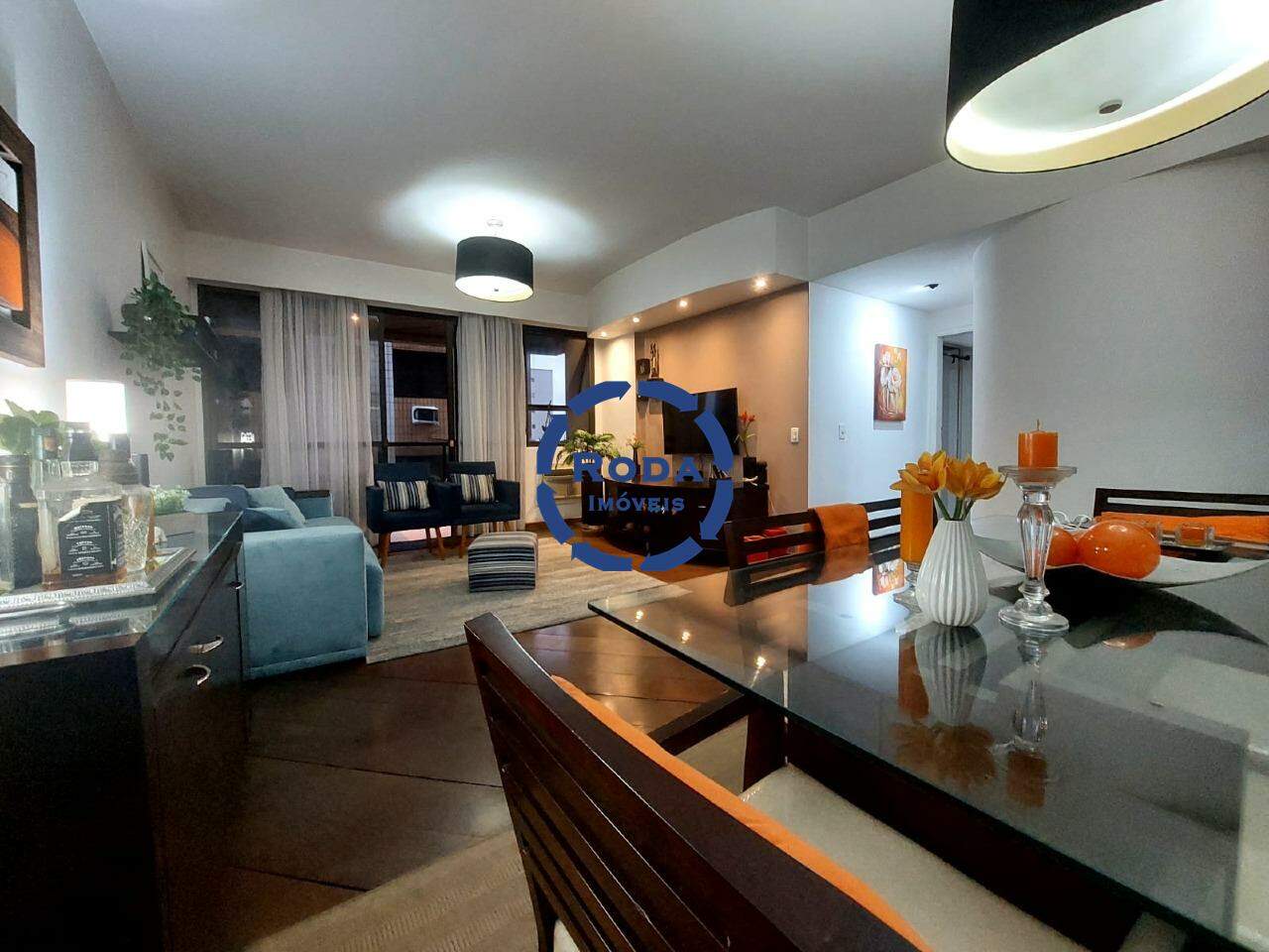 Apartamento à venda no Embaré: