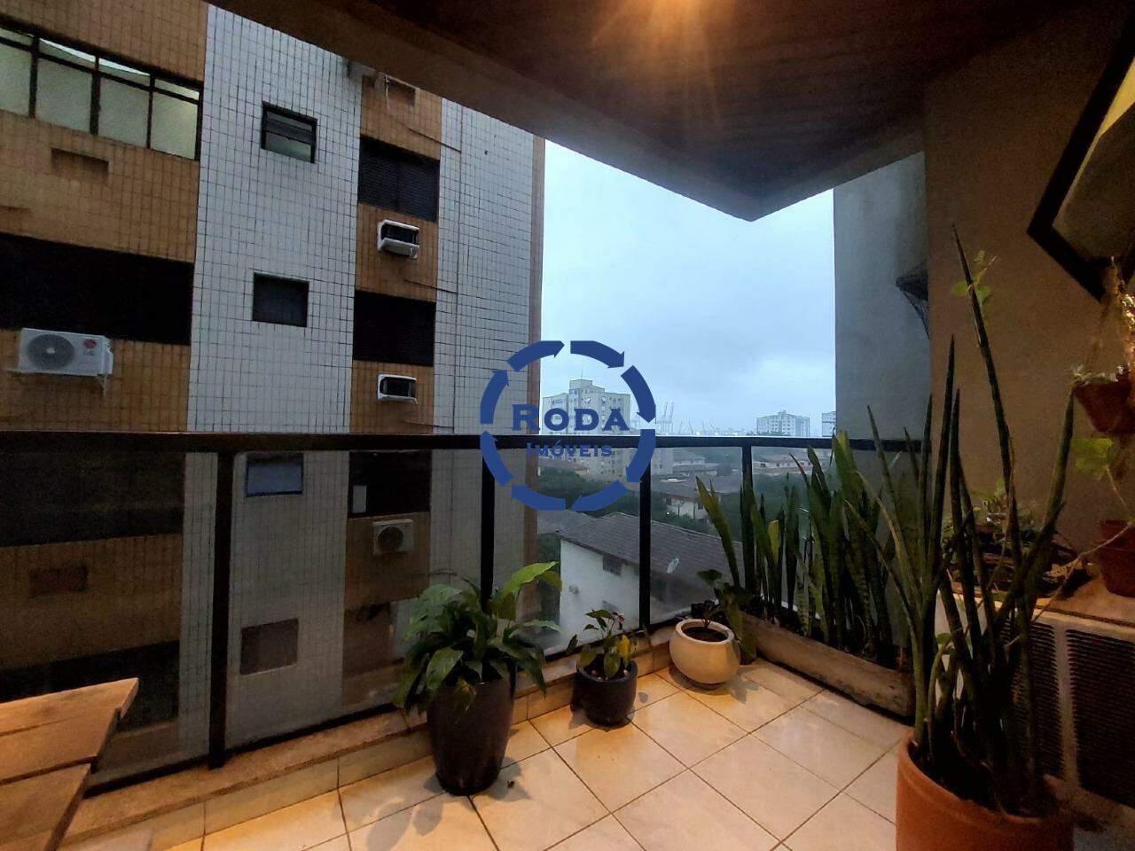 Apartamento à venda no Embaré: