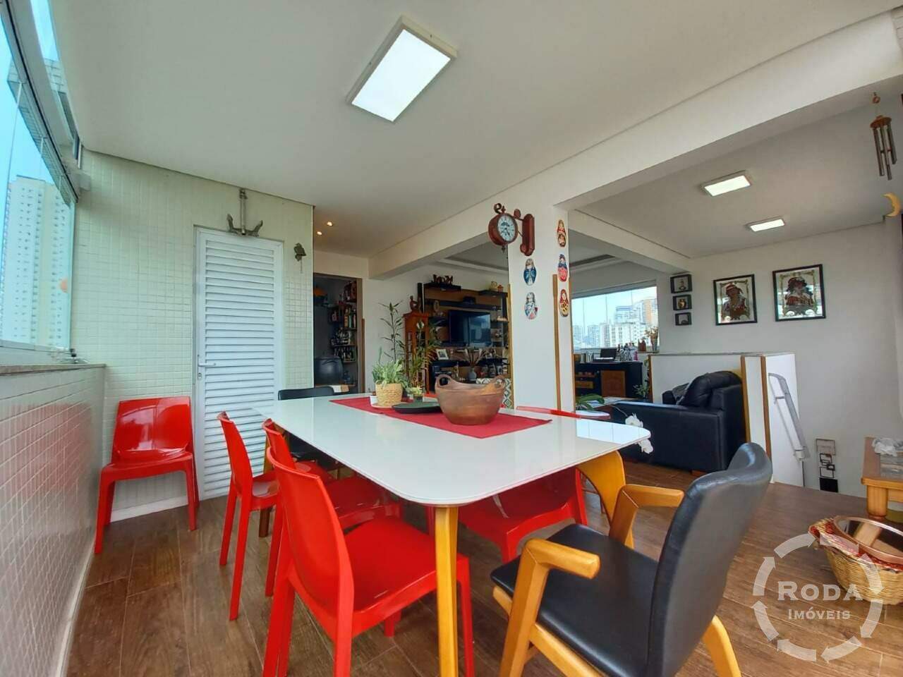 Cobertura à venda no Ponta da Praia: 