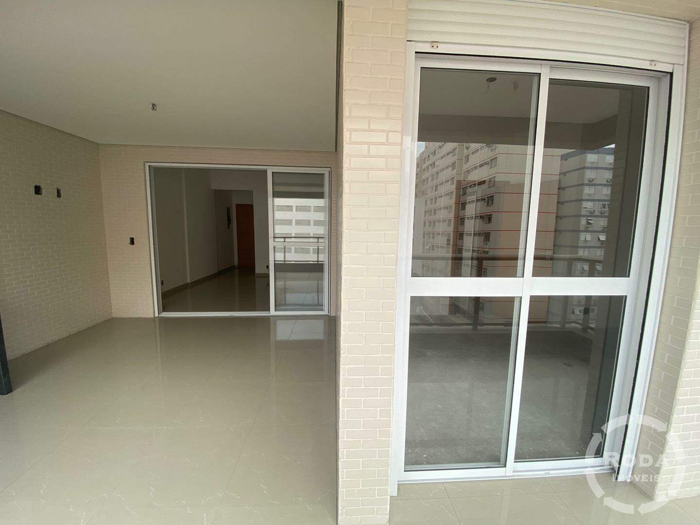 Apartamento à venda no Embaré: 