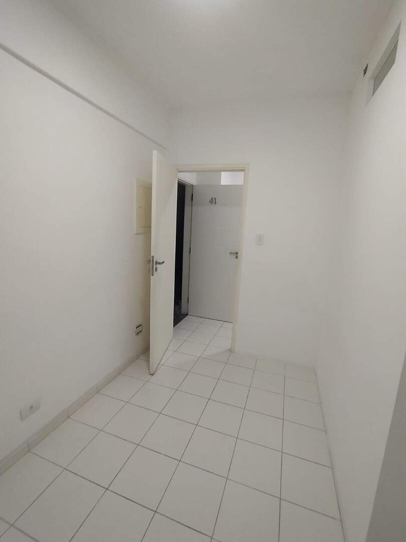 Sala para aluguel no Embaré: 