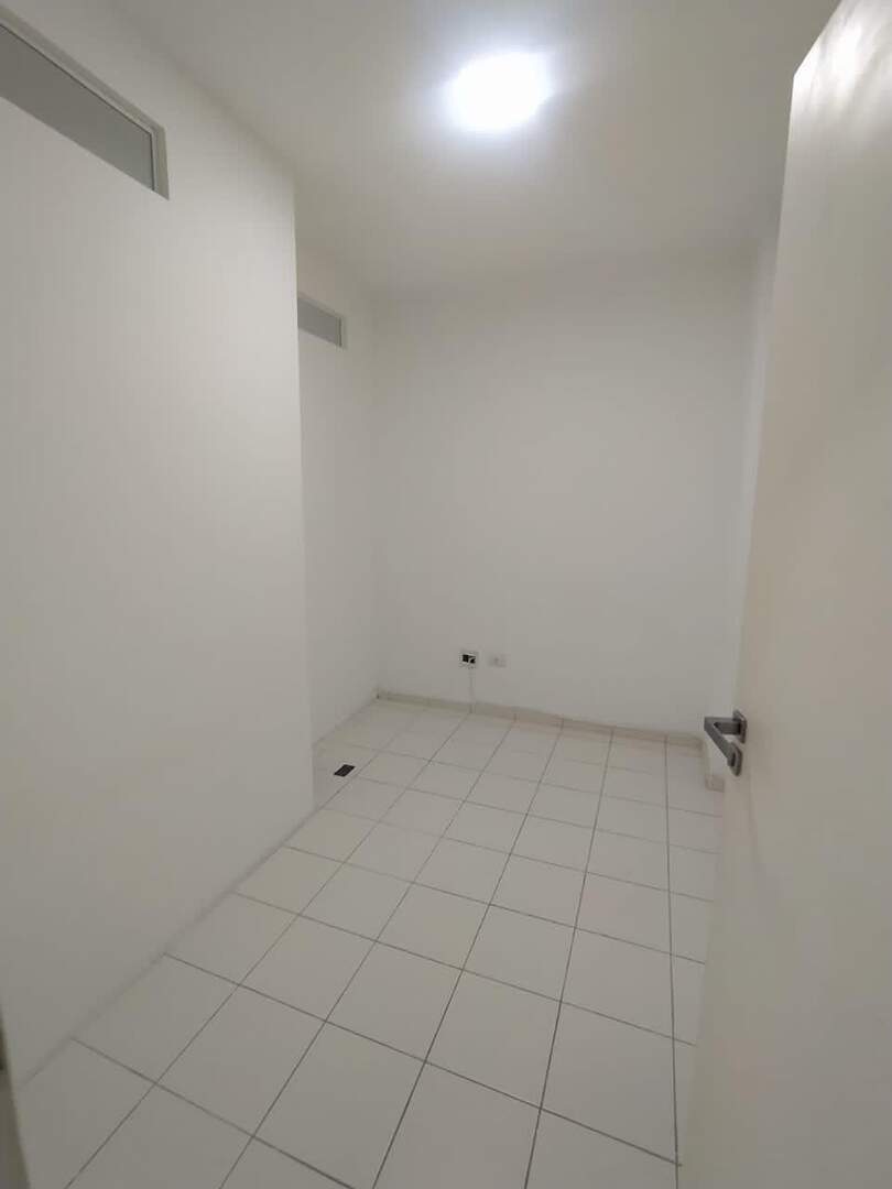 Sala para aluguel no Embaré: 