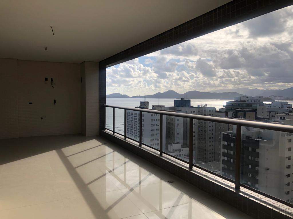 Apartamento à venda no Embaré: 